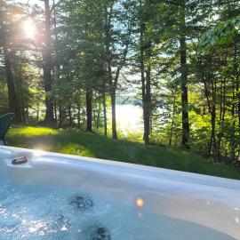 View and access to Lake Orford - Spa - Australe, hotel en Austin