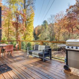 4 Mi to Dtwn Brevard: Modern Pisgah Forest Getaway, hotel en Pisgah Forest