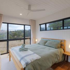 Off-Grid Farm Stay with Scenic Views