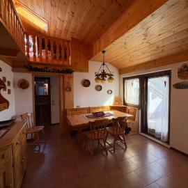 Mansarda Veronza Cavalese, hotel in Castello di Fiemme