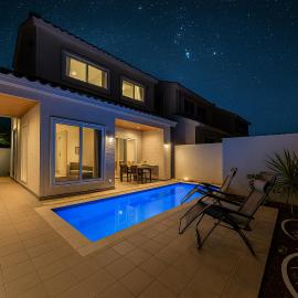 LEO癒Resort宮古島 Pool & Villa, ξενοδοχείο σε Miyako Island