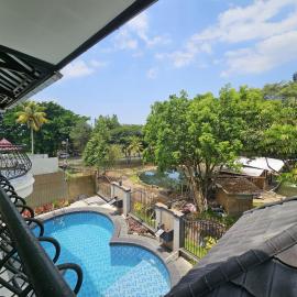 Amjad5, Hotel in Cipanas