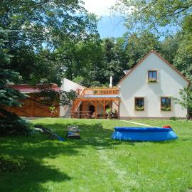 Penzion Stáj Návary, hotel in Návary