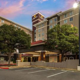 La Quinta by Wyndham San Antonio Airport, hotel i San Antonio