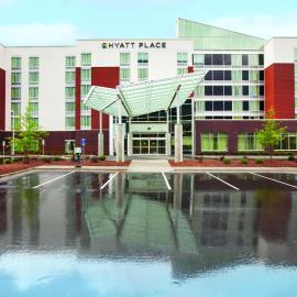 Hyatt Place Raleigh Cary, отель в Роли