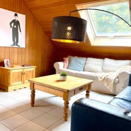 Odw homes - 3Room Apartment for Workers with washing maschine, parking space and Wifi, hotel v destinaci Weinheim