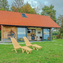 Vineyard cottage Pri mali luži, hotel a Trebelno