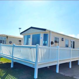 Sea Bliss Beachfront Caravan, 2 Bed King Ensuite, Sleeps 6, Wrap Decking, Crimdon Dene – hotel w mieście Hartlepool