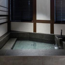 Suwon Haenggung-dong Revora Hotel by Anook, ξενοδοχείο σε Suwon