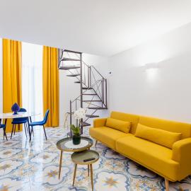 Atri Rooms Centro Storico Napoli、ナポリのホテル