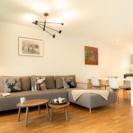 RIVER Apartment