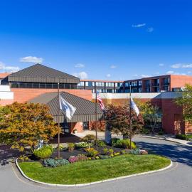 DoubleTree by Hilton Boston-Andover, ξενοδοχείο σε Andover