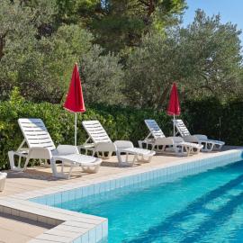 Holiday Home Ana-2 by Interhome, hotel u gradu Vir