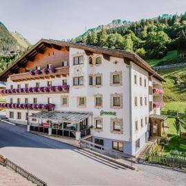Hotel Grissemann, hótel í Flirsch