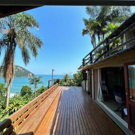 Casa Exclusiva com Vista para o Mar - 4 Suítes - Barra do Sahy
