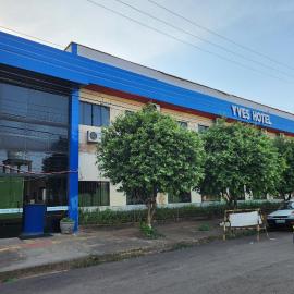 Yves Hotel