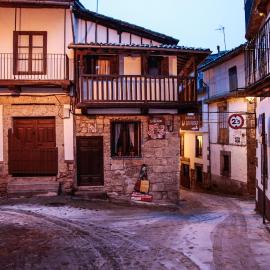 Casa Rural LA REGADERA II, hotel in Candelario