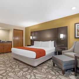 Best Western Plus Plaza by the Green, Hotel in Kent