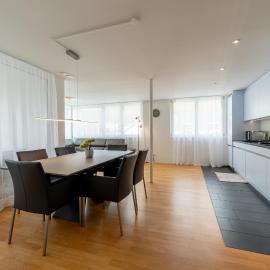 Swiss Suites - Stusslingen, hotel di Lostorf