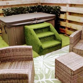 Adorable private couples retreat with hot tub, hotel em Llanfechell