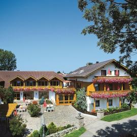 Ferienhotel Münch, hotel u gradu 'Neukirchen beim Heiligen Blut'