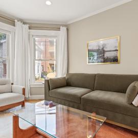 Cozy 2 Bed Apt