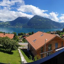 Bellevue-Bären, hotell i Krattigen