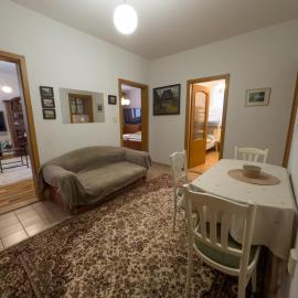 Retro apartment with three rooms
