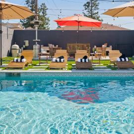 Pool House Retreat near LAX, SoFi & Beach