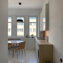 Spacious 2-room apartment with balcony