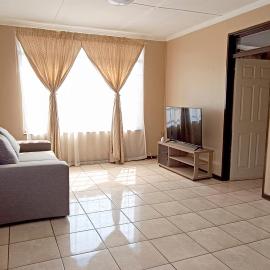 The City Nest, hotel in Mahikeng