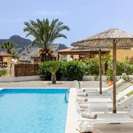 Villa Santa Maria Private Pool & Sea View, ξενοδοχείο στην Αφάντου