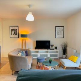 T3 spacieux et lumineux proche Bordeaux, parking gratuit, viešbutis mieste Fluarakas
