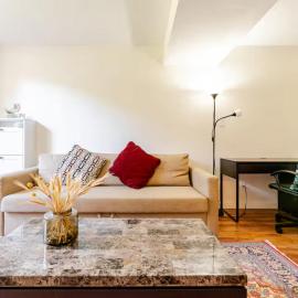 Spacious & Cozy 1 Bedroom Suite in North Vancouver, hotel a North Vancouver
