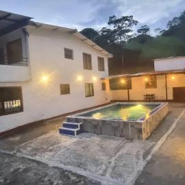Finca El Paraíso, hotel i Villeta