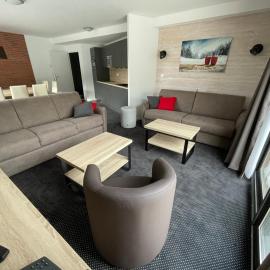 Appartement 3 pièces pour 10 pers, piscine, animaux admis - FR-1-860-17