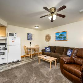 Ocean Suites Motel, hótel í Brookings