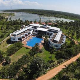Capital Wind Beach Cabanas, hotell i Kalpitiya
