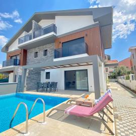 House of ALICE - Villa with Pool near Çalış Beach