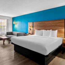 Clarion Inn Falls Church-Arlington, מלון בפולס צ'רץ'