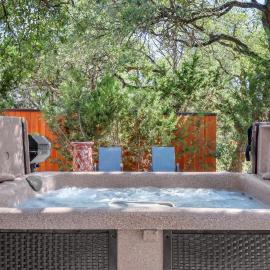 Cabins at Flite Acres - Texas Sage, hotel u gradu 'Wimberley'