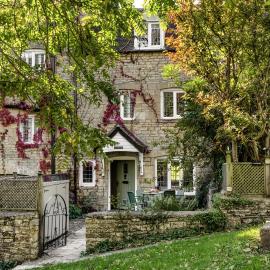 4 Court Cottages