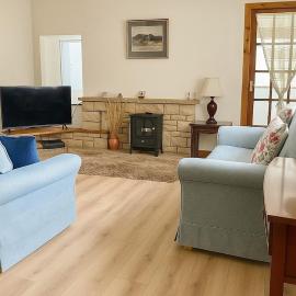 3 bed home close to the beach, pets welcome, Nairn