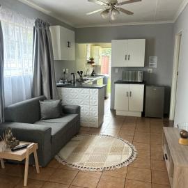 Tana's flat, hotel u gradu Brakpan