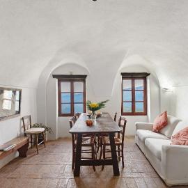 A Retreat With A View - Unità 2, hotel em Baiardo