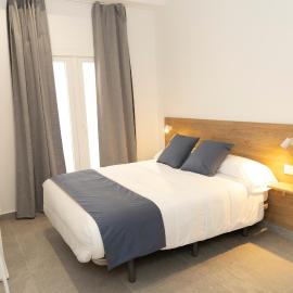UVA Apartamentos, מלון בבדאחוס