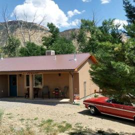 Spacious Guest Cottage Nestled near Sleeping Ute Mountain in Cortez, Colorado, hotel di Cortez