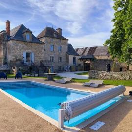 Lou Clapas, hotel u gradu Salles-la-Source