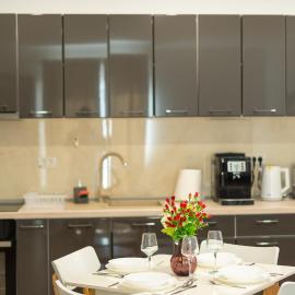 Esther Line Apartments-Near Iulius Mall, Self Check-in,Free Private Parking subject to availability, hotel Temesváron