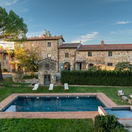 Relais Badia a Passignano، فندق في Badia A Passignano